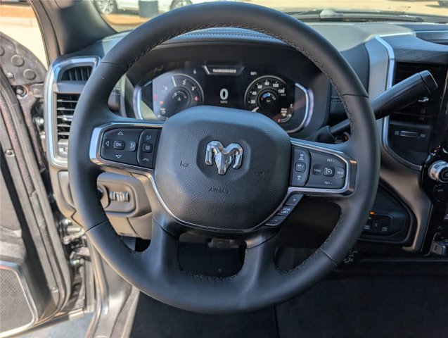 Used 2026 RAM 2500 Laramie AWD/4WD image 18
