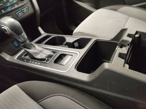 Used 2018 Ford Escape SE FWD image 26