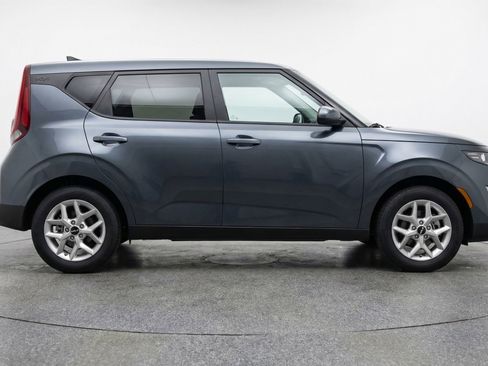 Used 2025 Kia Soul LX w/ LX Technology Package image 11