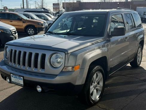 Used 2016 Jeep Patriot Latitude image 29