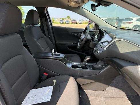 Used 2023 Chevrolet Malibu LT FWD image 39