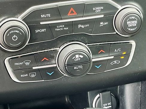 Used 2022 Dodge Charger R/T w/ Blacktop Package RWD image 15