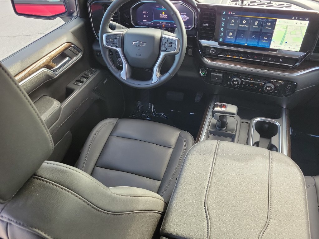 Used 2025 Chevrolet Silverado 1500 RST AWD/4WD image 10