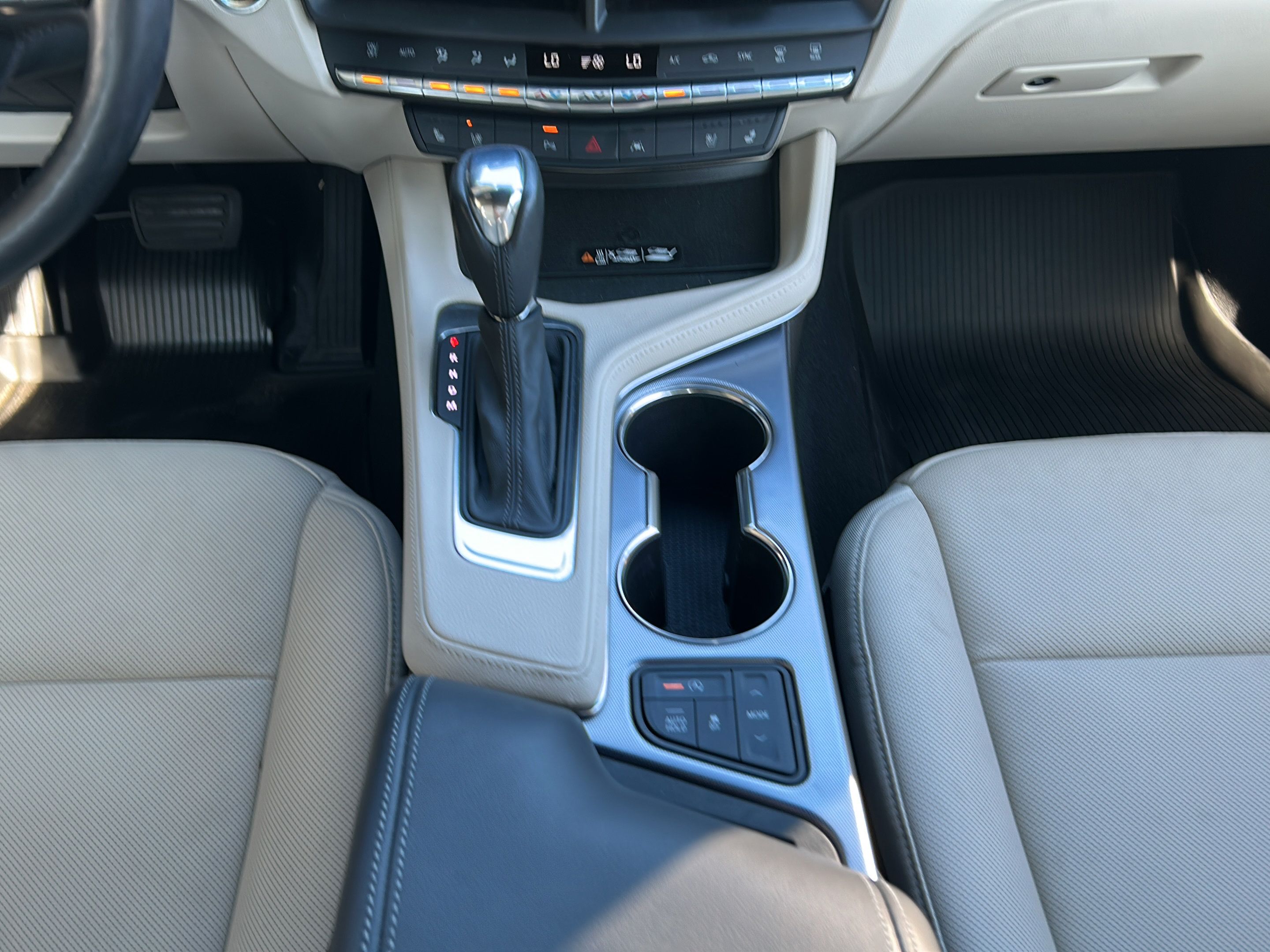 Used 2025 Cadillac CT4 Premium Luxury RWD image 15