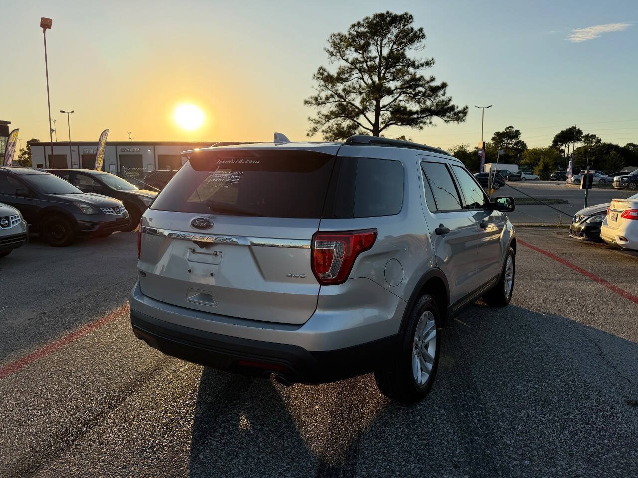 Used 2017 Ford Explorer 4WD image 13