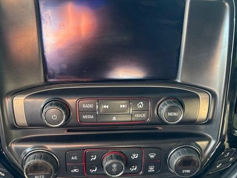 Used 2016 GMC Sierra 2500 Denali w/ Duramax Plus Package AWD/4WD image 23
