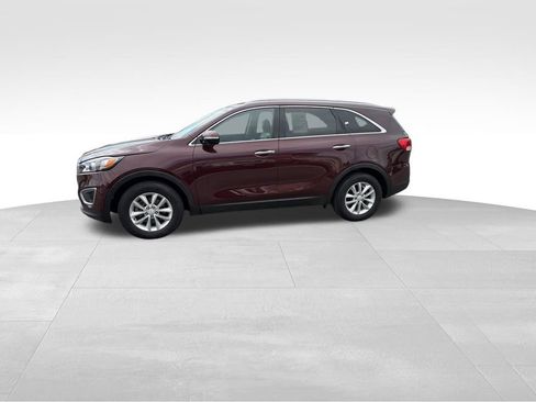 Used 2018 Kia Sorento AWD image 5