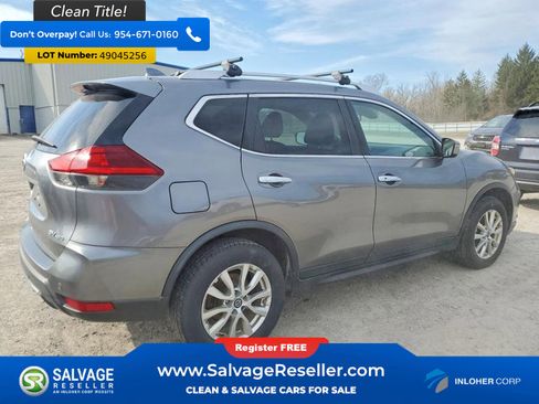 Used 2019 Nissan Rogue SV image 4