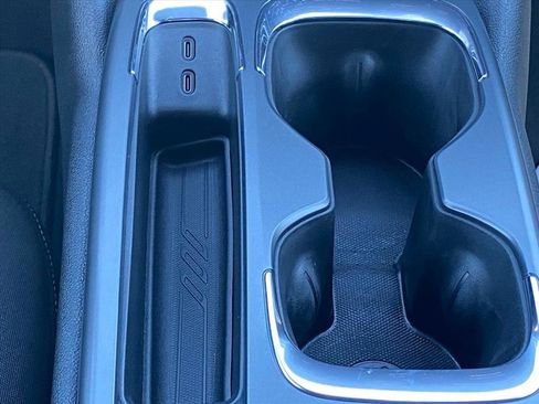 New 2026 Chevrolet Equinox EV LT image 9