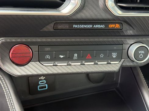Used 2025 Ford Mustang GT Premium RWD image 15