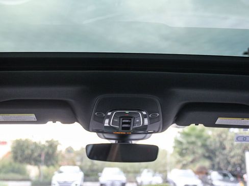 Certified 2024 Audi Q8 e-tron Premium Plus w/ Premium Plus Package image 18