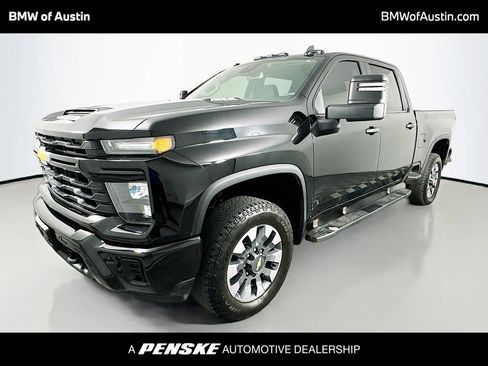 Used 2025 Chevrolet Silverado 2500 Custom w/ Custom Value Package AWD/4WD image 1