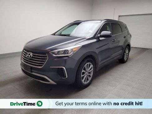 Used 2017 Hyundai Santa Fe SE image 1