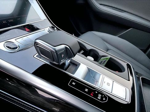 New 2026 Audi Q7 3.0T Premium Plus AWD/4WD image 7