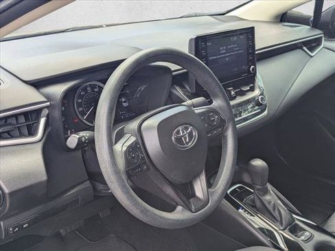 Used 2022 Toyota Corolla LE FWD image 9