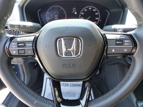 Used 2025 Honda Civic Sport image 19