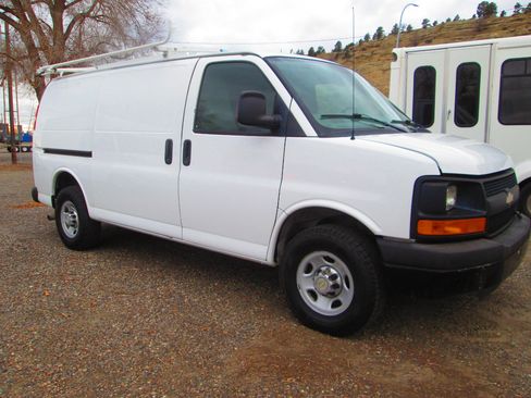 Used 2012 Chevrolet Express 2500 image 1