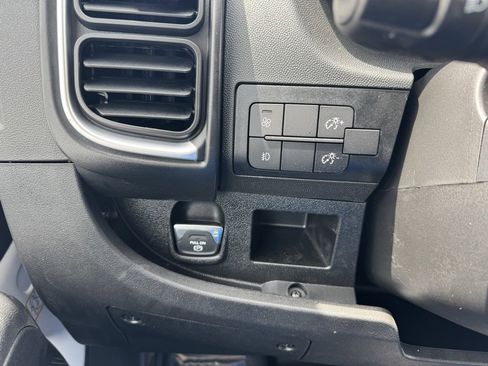 New 2025 RAM ProMaster 3500 w/ Quick Order Package 22G SLT image 20