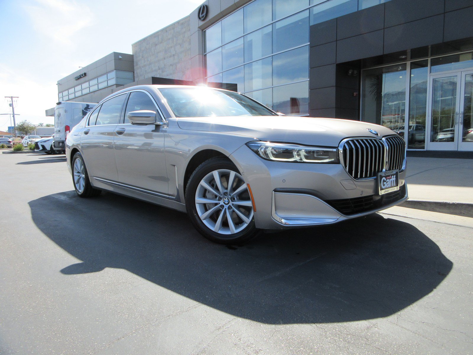 Used 2020 BMW 750i xDrive w/ Interior Design Package AWD/4WD image 14