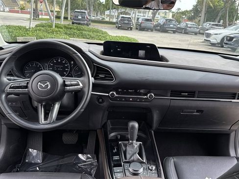 Used 2022 MAZDA CX-30 AWD 2.5 S w/ Premium Package image 37