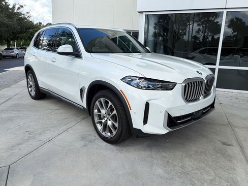 Used 2024 BMW X5 sDrive40i w/ Premium Package RWD image 7