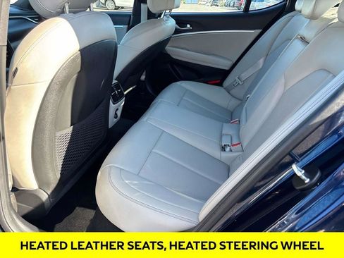 Used 2023 Genesis G70 2.0T image 8