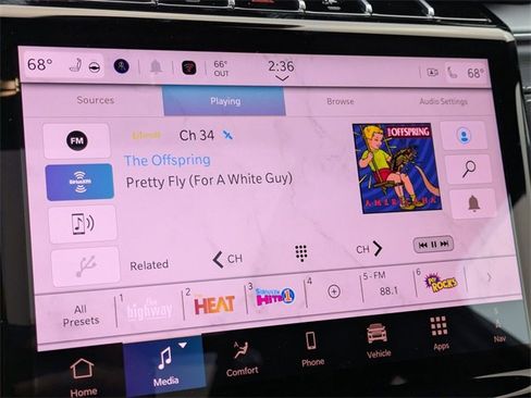 New 2025 Jeep Grand Cherokee L Limited w/ Black Appearance Package image 18