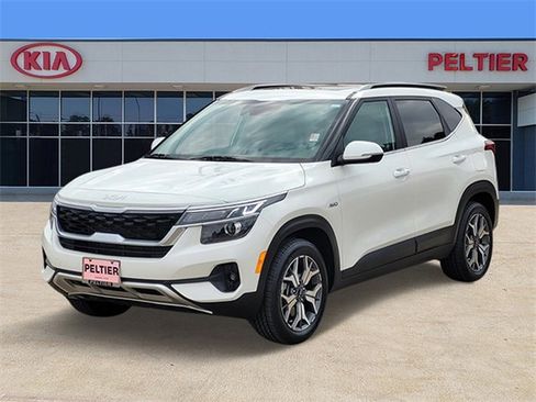 Used 2023 Kia Seltos EX image 3