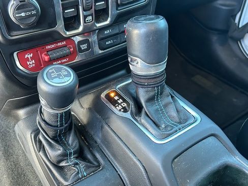 Used 2022 Jeep Wrangler Unlimited Rubicon 4xe image 18