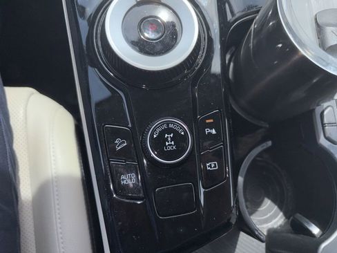 Certified 2023 Kia Sportage EX image 17