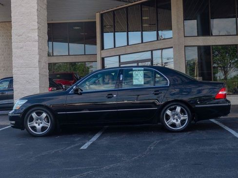 Used 2006 Lexus LS 430 w/ Modern Luxury Pkg RWD image 5