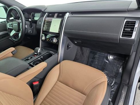 Used 2023 Land Rover Discovery HSE R-Dynamic image 18