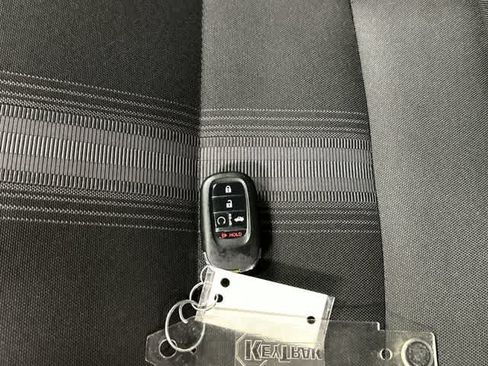 Used 2025 Honda Civic Sport image 32