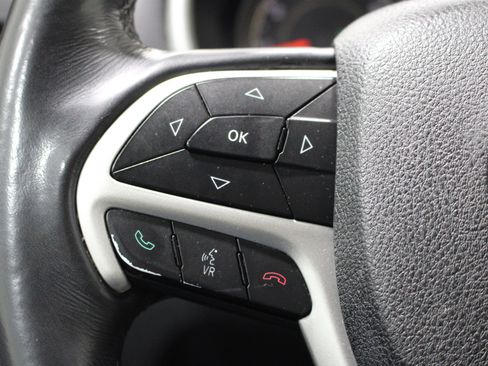 Used 2015 Jeep Cherokee Latitude AWD/4WD image 8