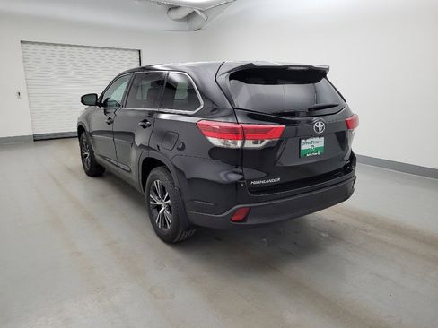 Used 2019 Toyota Highlander LE AWD/4WD image 5
