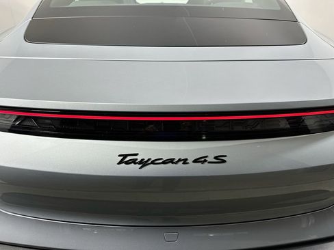 Used 2021 Porsche Taycan 4S image 35