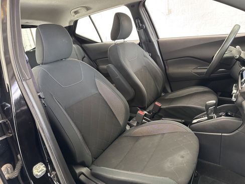 Used 2020 Nissan Kicks S image 43