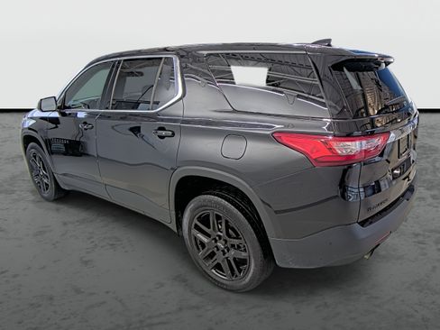 Used 2020 Chevrolet Traverse LS w/ LPO, Floor Liner Package FWD image 11
