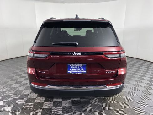 New 2025 Jeep Grand Cherokee Limited image 9