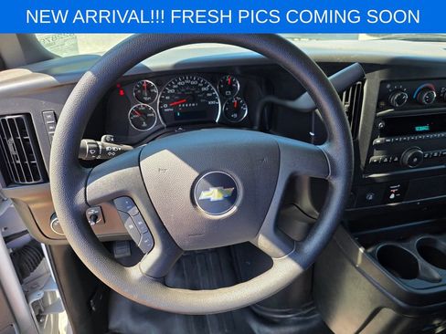 Used 2025 Chevrolet Express 2500 w/ Driver Convenience Package RWD image 13
