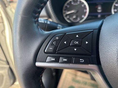 Used 2021 Nissan Sentra SR w/ SR Premium Package image 24