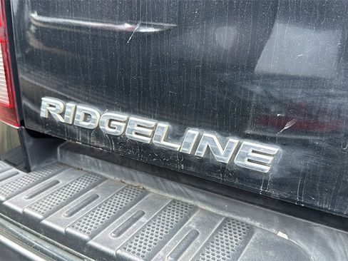 Used 2017 Honda Ridgeline Sport image 5