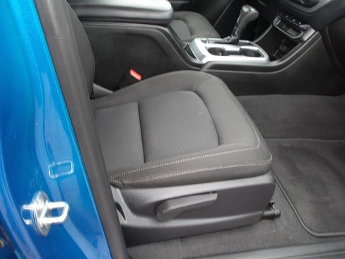 Used 2021 Chevrolet Colorado LT w/ LT Convenience Package image 9