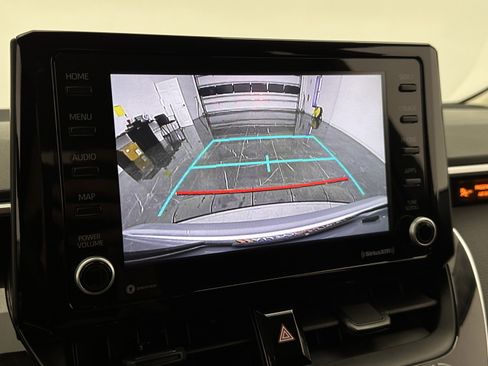 Used 2022 Toyota Corolla LE image 18