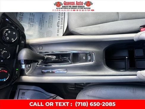 Used 2022 Honda HR-V LX image 16