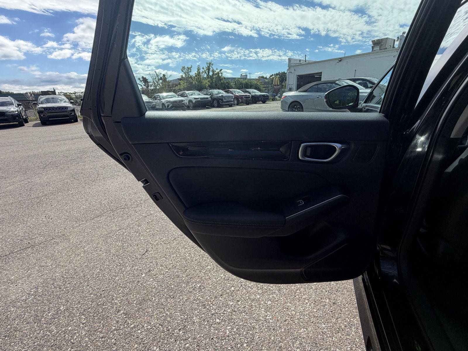 Used 2022 Honda Civic Touring image 24