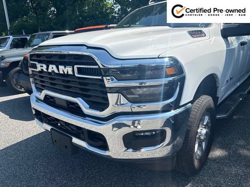 Used 2026 RAM 2500 Big Horn AWD/4WD image 2