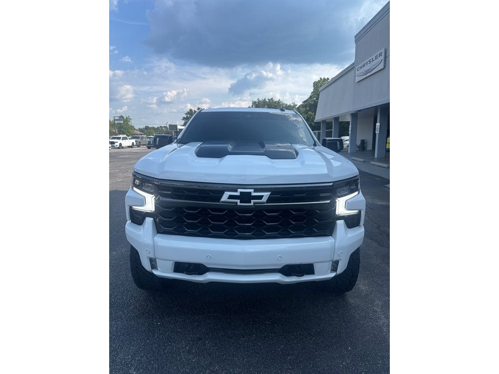 Used 2025 Chevrolet Silverado 1500 ZR2 w/ Technology Package AWD/4WD image 6