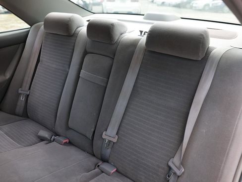 Used 2005 Toyota Camry SE image 10