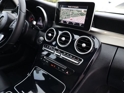 Used 2015 Mercedes-Benz C 300 Sedan image 23